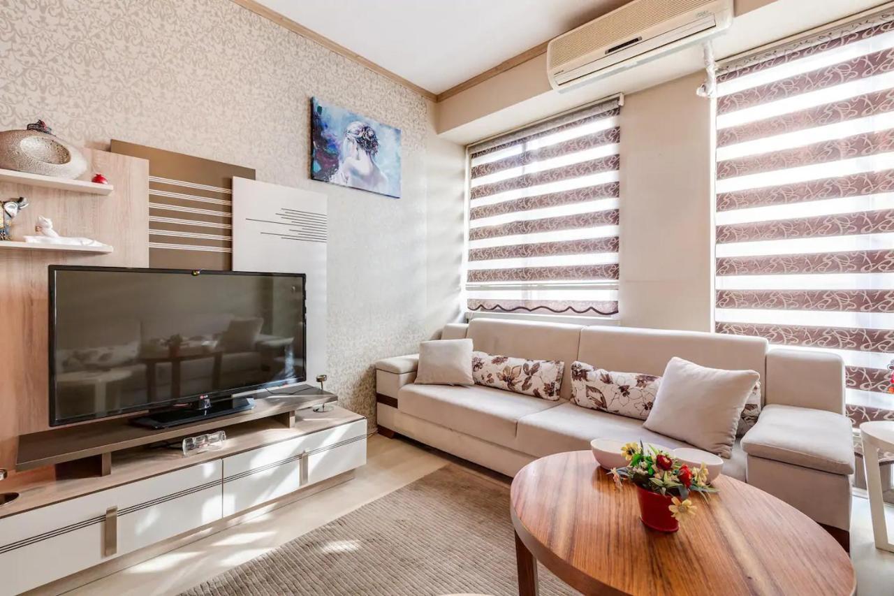 Downtown Two-Bedrom Apartment ティビリシ エクステリア 写真